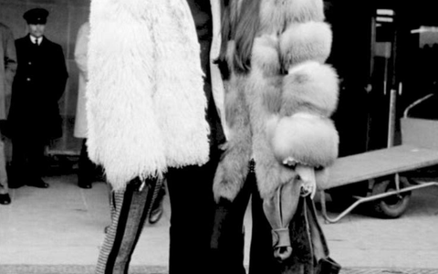 Unter dem Namen Sonny & Cher gelang dem Ehepaar mit «I Got You, Babe» ein Welthit. (Archivbild) - Foto: picture alliance / dpa