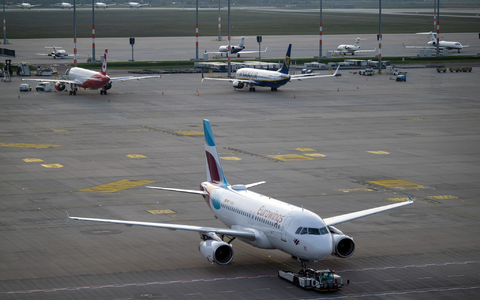 Eurowings baut ihr Angebot in Berlin aus.  - Foto: Soeren Stache/dpa