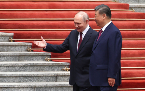 Putin warb in Peking auch für mehr Energie-Lieferungen aus Russland.  - Foto: Maxim Shemetov/Pool Reuters/AP/dpa
