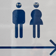 In vielen Schulen sind die Toiletten verschmutzt, beschädigt und unhygienisch - was viele Kinder davon abhält, sie zu benutzen. - Foto: Jens Kalaene/dpa