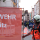 In der Innenstadt von Görlitz ist am Montagabend ein Wohnhaus eingestürzt.  - Foto: Sebastian Willnow/dpa