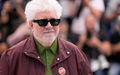 Pedro Almodóvar zeigt in Cannes seinen neuen Film «Bitter Christmas». - Foto: John Locher/Invision/AP/dpa