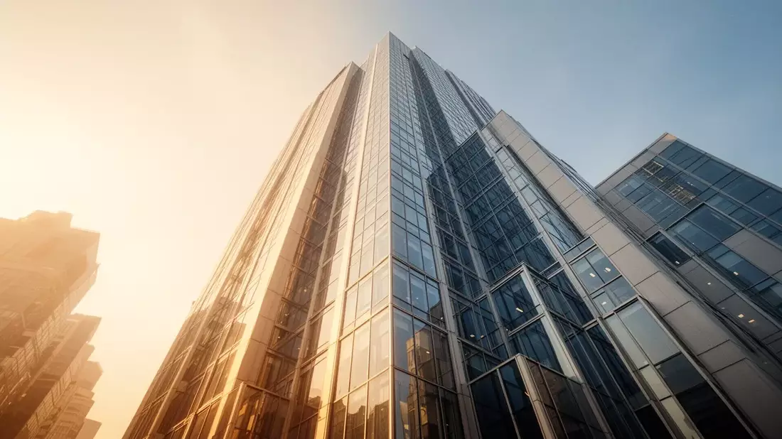 Aroundtown Aktie: UBS senkt Ziel auf 2,45 Euro - Bild: über boerse-global.de