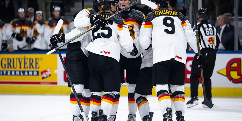 Das deutsche Eishockey-Team trat gegen die USA verbessert auf.  - Foto: Andreas Becker/KEYSTONE/dpa