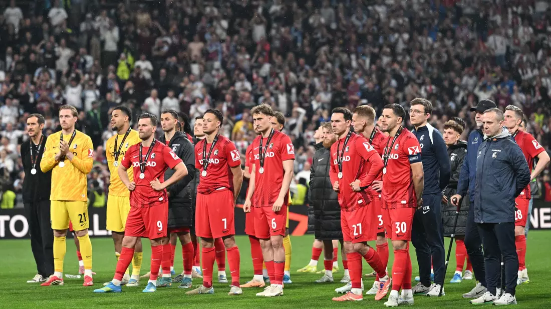 Dem SC Freiburg blieb die Körnung einer famosen Europa-League-Saison verwehrt. - Bild: Robert Michael/dpa