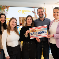 Traumtaler für GermanZero: Über 2,4 Millionen Euro für Projekt #Platzmachen für die Natur in Kooperation mit der Deutschen Jugendfeuerwehr - Foto: presseportal.de