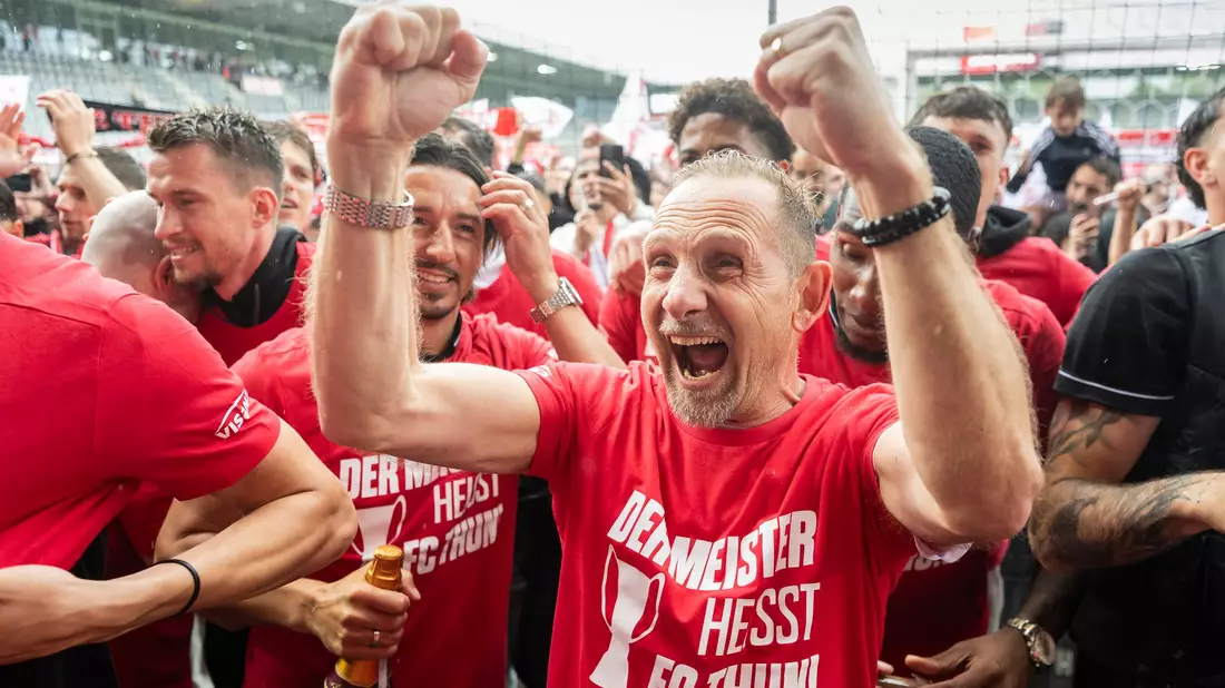 Führte Thun sensationell zum Titel: Mauro Lustrinelli. (Archivbild) - Bild: Alessandro Della Valle/KEYSTONE/dpa