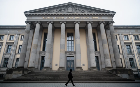 Karlsruhe rügt Regierung bei Asylbewerber-Leistungen - Foto: über boerse-global.de