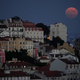 Nach der Mutter wurde nicht nur in Portugal fieberhaft gesucht. (Symbolbild) - Foto: Armando Franca/AP/dpa