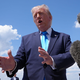 Trump kündigt die Entsendung Tausender Soldaten nach Polen an.  - Foto: Jacquelyn Martin/AP/dpa