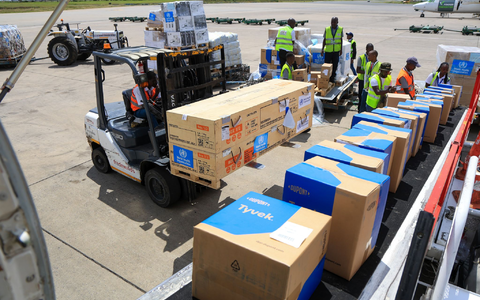 Medizinische Hilfsgüter sind bereits auf dem Weg in den Kongo, um den Ebola-Ausbruch zu bekämpfen (Archivbild) - Foto: Andrew Kasuku/AP/dpa