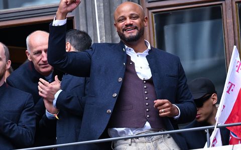 Das Double im Blick: Bayern-Coach Vincent Kompany. (Archivbild) - Foto: Sven Hoppe/dpa