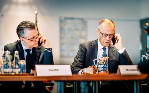 Frei und Merz bei der Übung am 20.05.2026 - Foto: Denzel, Jesco/BPA via dts Nachrichtenagentur
