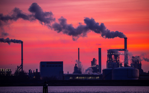 Die deutsche Industrie kämpft mit Kostendruck, Zöllen und Konkurrenz auf den Weltmärkten. (Archivbild) - Foto: Jens Büttner/dpa