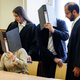 Die Eltern der Mädchen waren wegen fahrlässiger Tötung angeklagt.  - Foto: Daniel Karmann/dpa