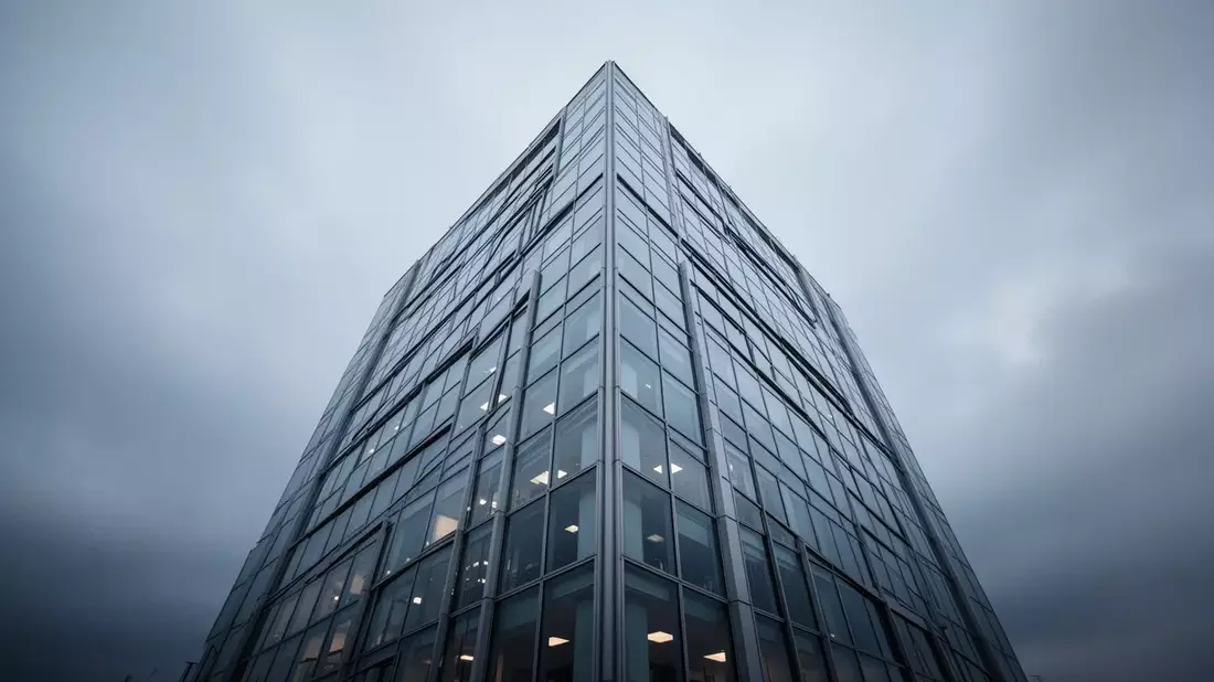 CSG Aktie: Jefferies senkt Ziel auf 30 Euro - Bild: über boerse-global.de