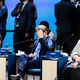 Die europäischen Alliierten müssen nun beraten, was sie Trump beim Gipfel anbieten können. Hier sind der deutsche Außenminister Johann Wadephul (CDU, M) und seine Kollegen aus Frankreich und Griechenland zu sehen. - Foto: Christoph Soeder/dpa