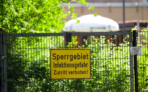 Ein US-Arzt, der sich im Ostkongo mit dem Ebolavirus angesteckt hat, wird in der Berliner Charité behandelt. - Foto: Soeren Stache/dpa