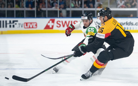 Die deutsche Eishockey-Nationalmannschaft gewinnt erstmals bei der WM in der Schweiz. - Foto: Claudio Thoma/KEYSTONE/dpa