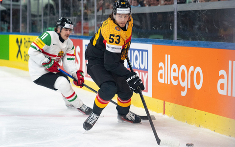 Für NHL-Star Moritz Seider und die Eishockey-Nationalmannschaft gibt es bei der WM in der Schweiz erstmals drei Punkte. - Foto: Claudio Thoma/KEYSTONE/dpa