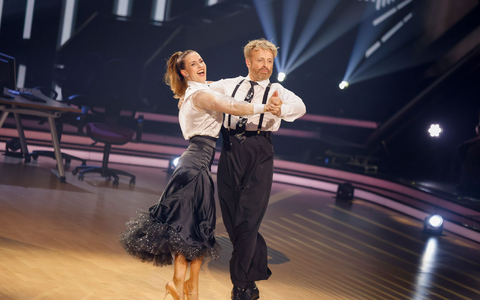 Sie sind rausgeflogen: Für Musiker Ross Antony und Profitänzerin Mariia Maksina geht es nicht ins Finale.  - Foto: Thomas Banneyer/dpa