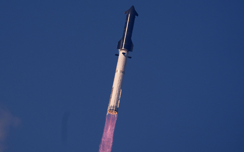 Eine überarbeitete Version der Riesen-Rakete hat einen zwölften Testflug absolviert.  - Foto: Eric Gay/AP/dpa