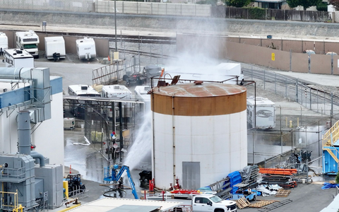 Zehntausende Menschen sind in dem Einzugsgebiet evakuiert worden.  - Foto: Jeff Gritchen/The Orange County Register/AP/dpa