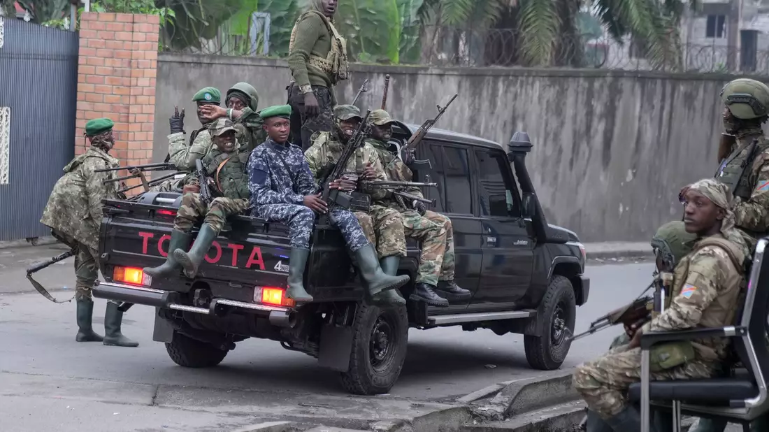 Die Miliz M23 kontrolliert große Teile der Kivu-Provinzen im Ostkongo. (Archivbild) - Bild: Brian Inganga/AP/dpa