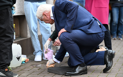 Rund um den Ehrentag hat sich auch Bundespräsident Steinmeier engagiert - Foto: Federico Gambarini/dpa