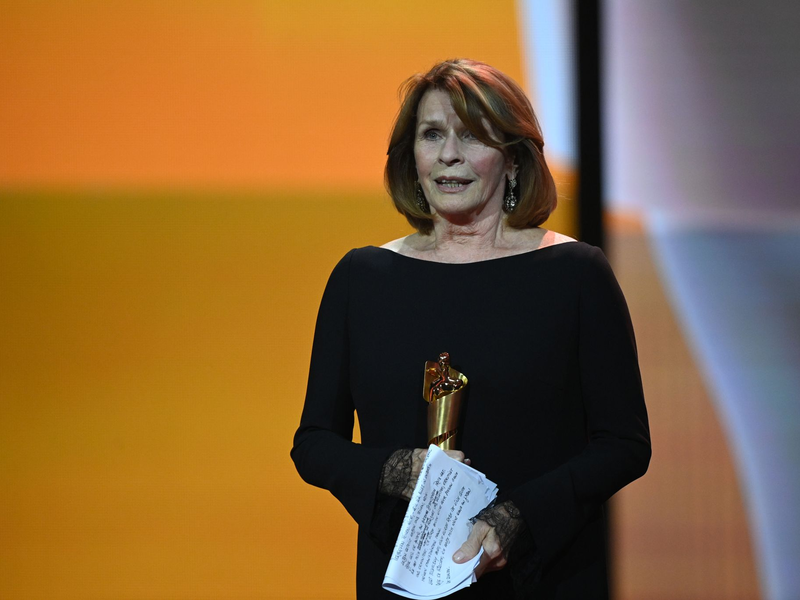 2021 erhielt Senta Berger den Ehrenpreis des Deutschen Filmpreises - nun ist sie als beste Hauptdarstellerin nominiert. (Archivbild) - Foto: Soeren Stache/dpa