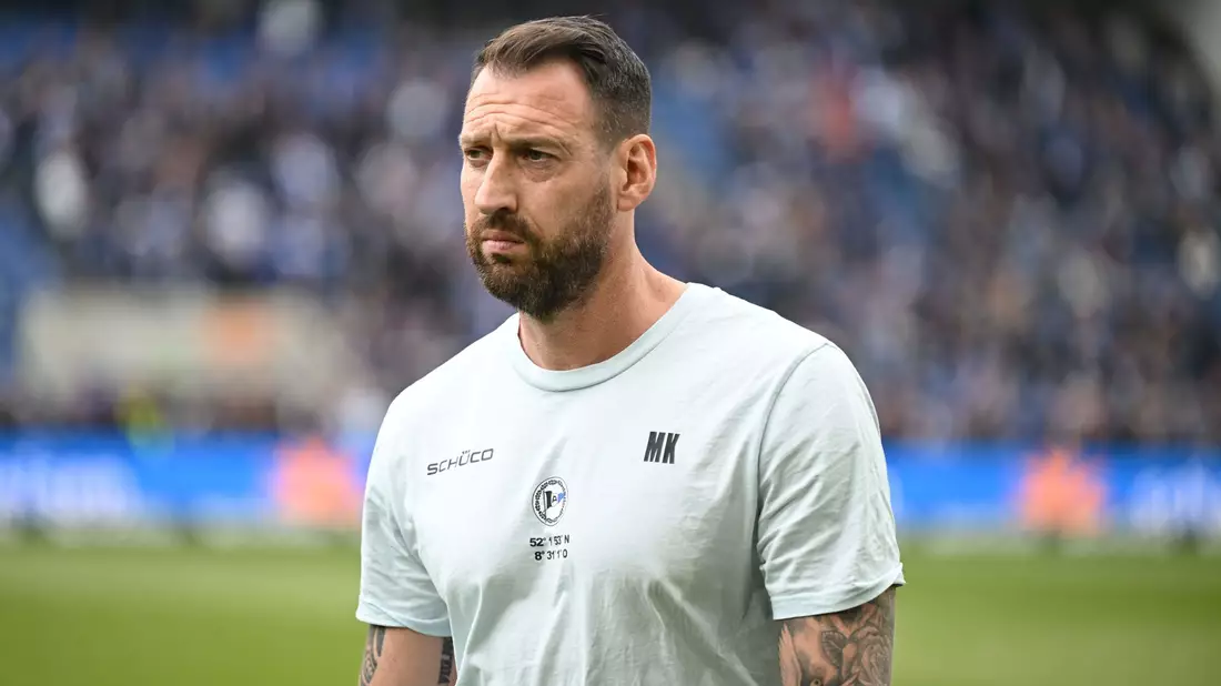 Mitch Kniat arbeitet in Zukunft nicht mehr für Arminia Bielefeld. (Archivbild) - Bild: Carmen Jaspersen/dpa