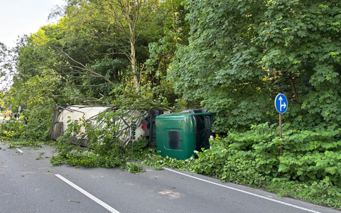 FW-GLA: Verkehrsunfall mit Gefahrgut-LKW auf der B 224 - Foto: presseportal.de