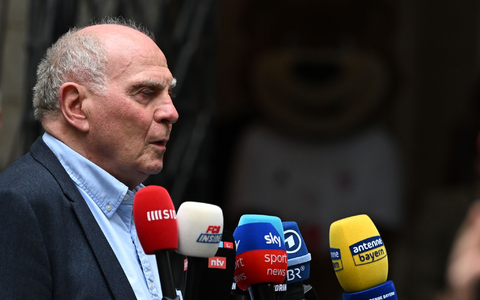 Hoeneß wundert sich über die Kommunikation über das WM-Tor. - Foto: Sven Hoppe/dpa