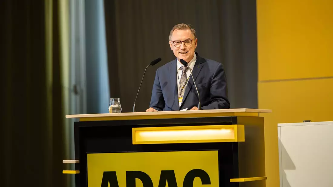 ADAC mit neuem Mitgliederrekord / ADAC Hauptversammlung wählt neuen Verkehrspräsidenten/ Beitragsanpassung als Folge der Inflation - Bild: presseportal.de