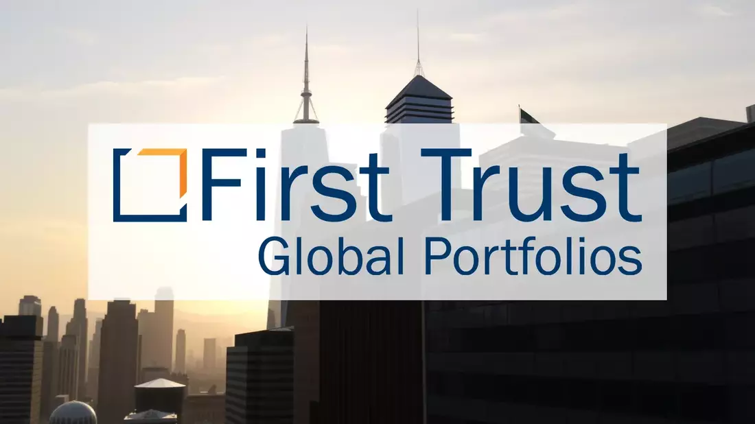 Investors Pile €300M into VanEck Dividend ETF as Price Nears High; June Dividend and Portfolio Reshuffle Approach - Bild: über boerse-global.de