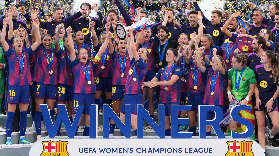 Barcelona Frauen feiern ihren Champions-League-Erfolg in Oslo. - Bild: Kirsty Wigglesworth/AP/dpa