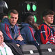 Das Endspiel verfolgte der verletzte Neuer von der Tribüne aus.  - Foto: Tom Weller/dpa
