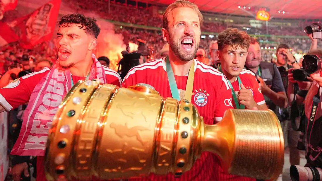 Der FC Bayern will den Weg mit Harry Kane fortsetzen. - Bild: Michael Kappeler/dpa