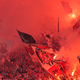 Fans zünden beim Pokalfinale Pyrotechnik.  - Foto: Michael Kappeler/dpa