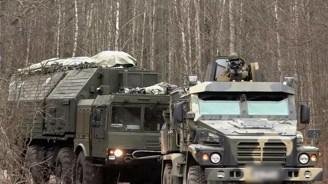Der ukrainische Präsident Wolodymyr Selenskyj befürchtet einen neuen Angriff mit der russischen Mittelstreckenrakete Oreschnik. (Archivbild) - Bild: -/Russian Defense Ministry Press Service/AP/dpa
