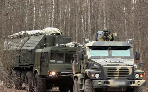 Der ukrainische Präsident Wolodymyr Selenskyj befürchtet einen neuen Angriff mit der russischen Mittelstreckenrakete Oreschnik. (Archivbild) - Foto: -/Russian Defense Ministry Press Service/AP/dpa