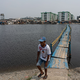 Das Viertel Muara Baru von Jakarta liegt unter dem Meeresspiegel und ist oft von Überschwemmungen betroffen. - Foto: Fauzan Ijazah/dpa