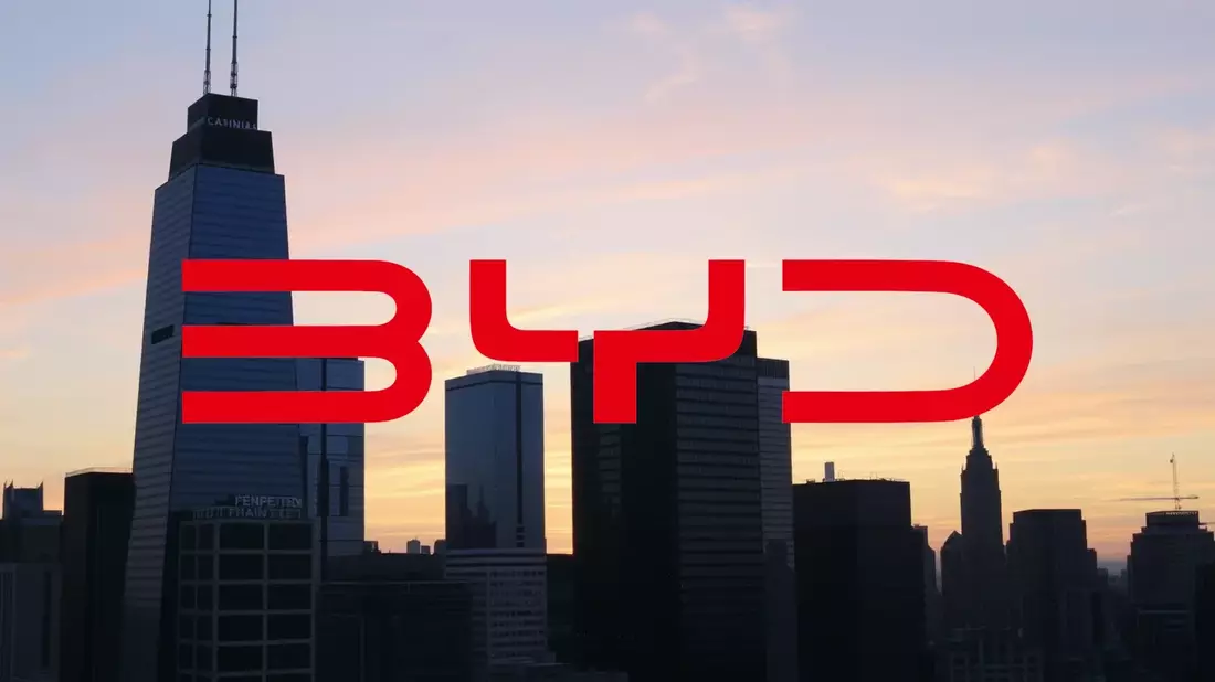 BYD’s Contradiction: Record Exports and AI Driving Push Confront Hefty Profit Decline and Stock Weakness - Bild: über boerse-global.de