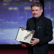 Der Gewinner des Abends: Cristian Mungiu. - Foto: Sameer Al-Doumy/AFP/dpa