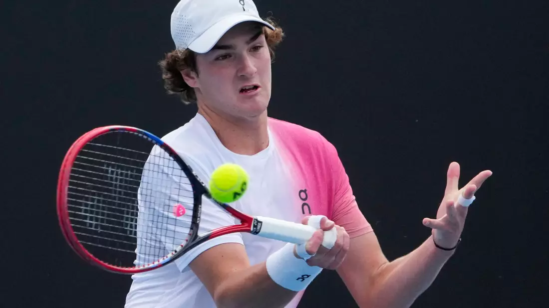 Joao Fonseca gilt als kommender Top-Ten-Spieler im Tennis - mindestens. (Archivbild) - Bild: Asanka Brendon Ratnayake/AP/dpa