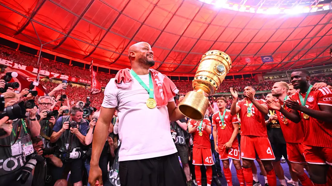 Vincent Kompany ist der Schöpfer des Bayern-Doubles. - Bild: Tom Weller/dpa