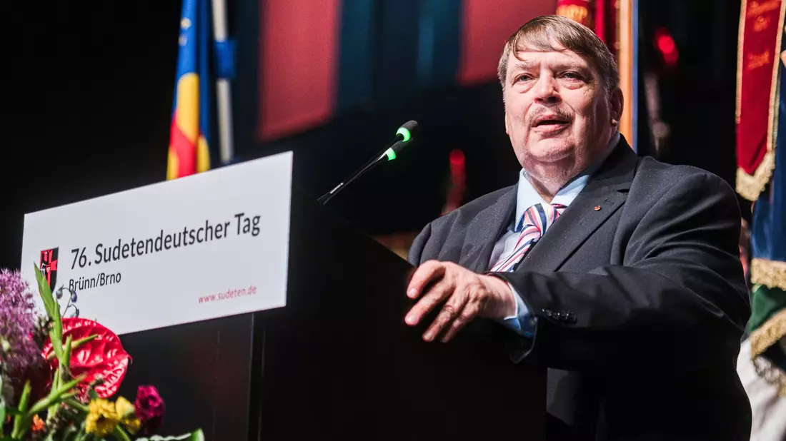 Bernd Posselt, Sprecher der Sudetendeutschen Volksgruppe. - Bild: Uhlíø Patrik/CTK/dpa