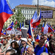 Der Protestmarsch gegen den Sudetendeutschen Tag in Brno (Brünn). - Foto: Šálek Václav/CTK/dpa