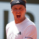 Bei Alexander Zverev müssen die Emotionen raus. - Foto: Christophe Ena/AP/dpa