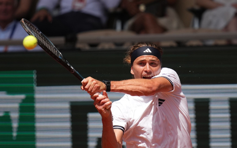 Alexander Zverev bekam es bei den French Open mit einem Lokalmatadoren zu tun. - Foto: Christophe Ena/AP/dpa